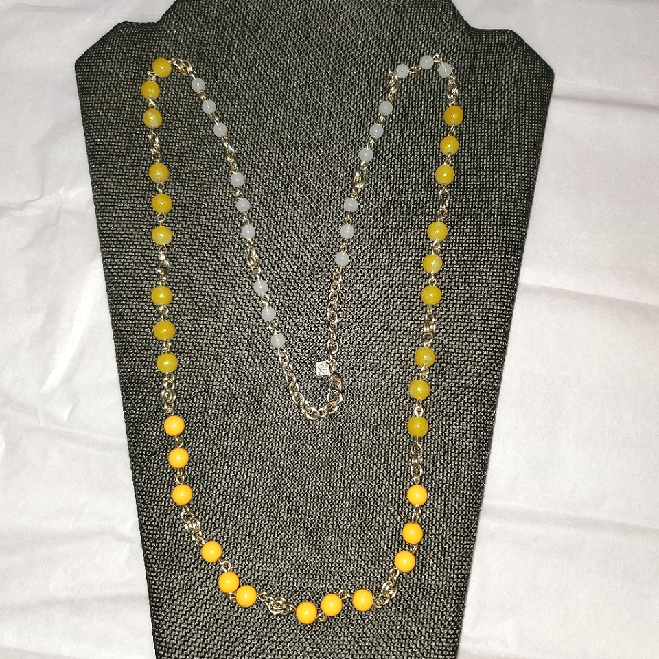 Banana Republic Necklace 10$